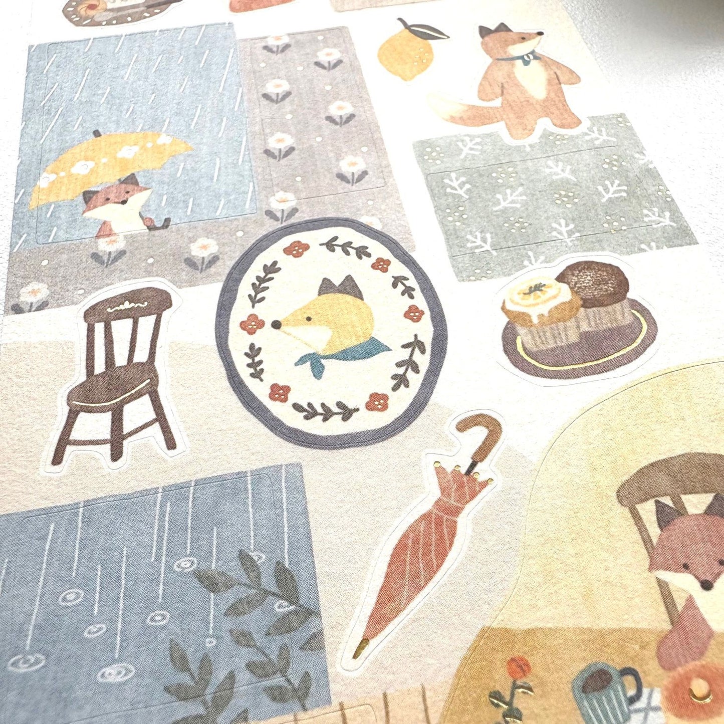 Mind Wave Lampo Sticker - Fox and Rain