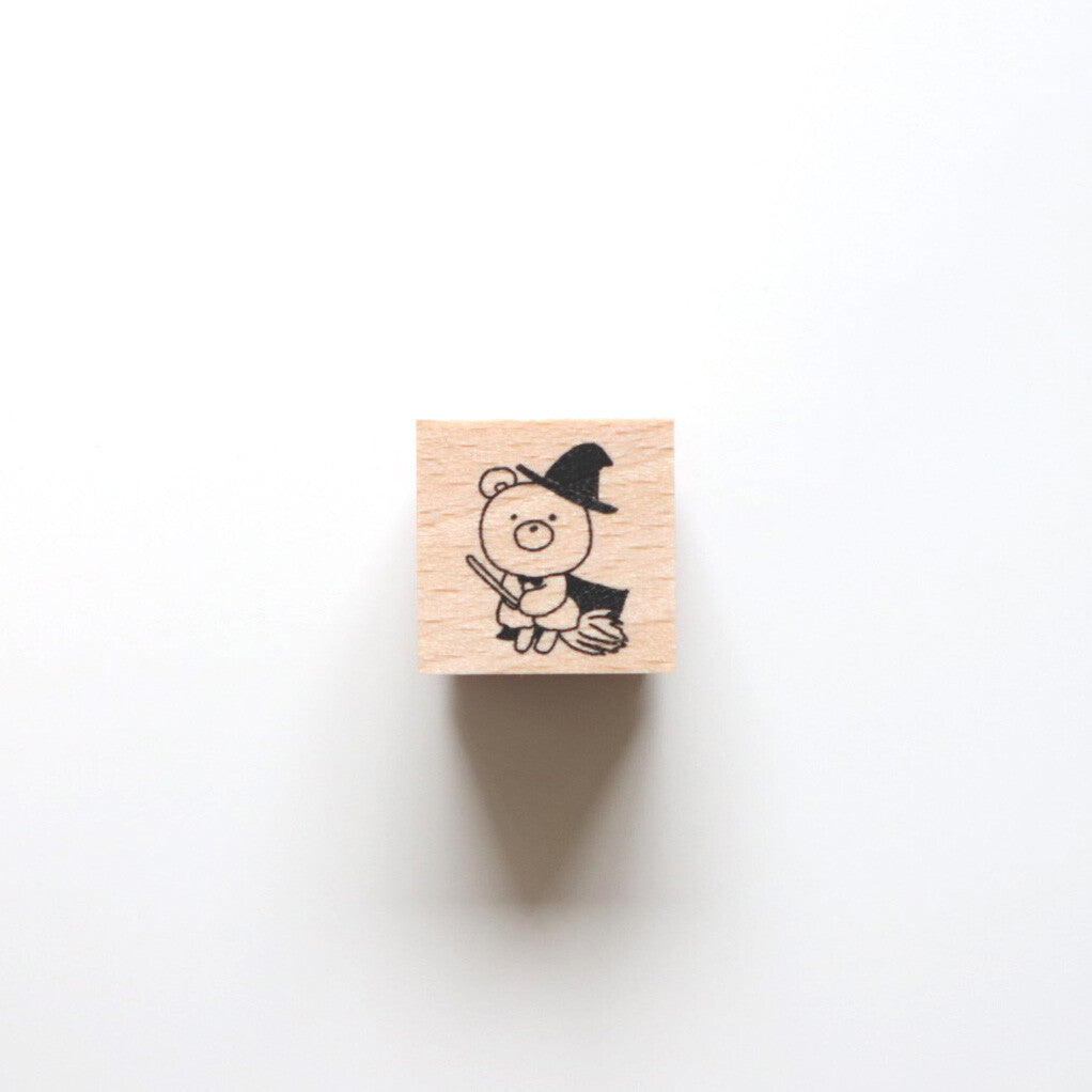 Forme. Rubber Stamp - Baby Kuma Wizard