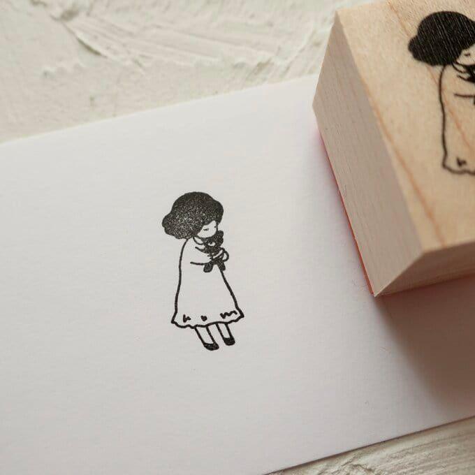 MA7stamp Rubber Stamp - Little Hana Loves Her Bear