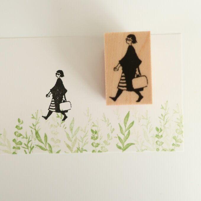 MA7stamp Rubber Stamp - Miss Fumiko - Walking