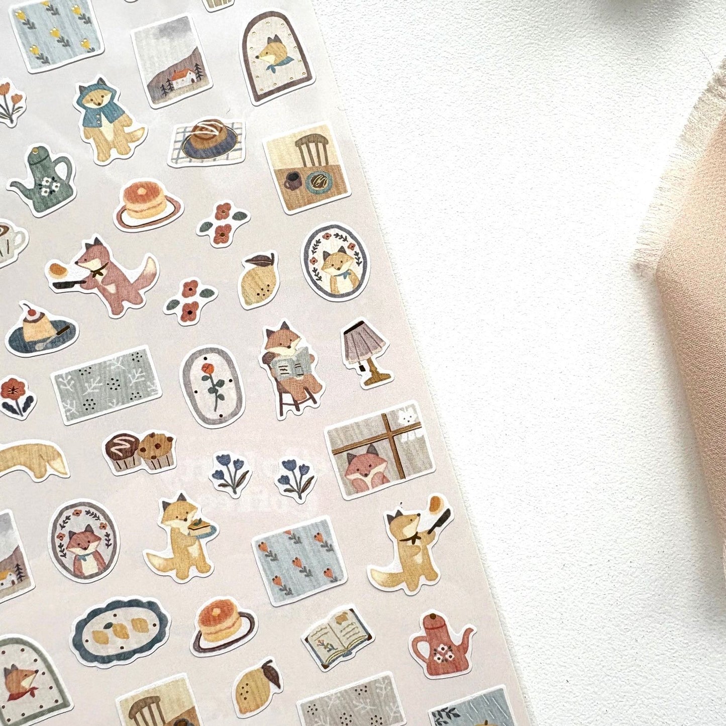 Mind Wave Lampo Mini Sticker - Fox and Rain